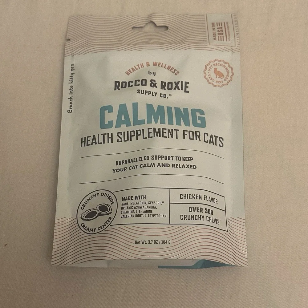 Rocco & Roxie Cat Calming Treats with Melatonin for Cats, Stress and Anxiety Rel
